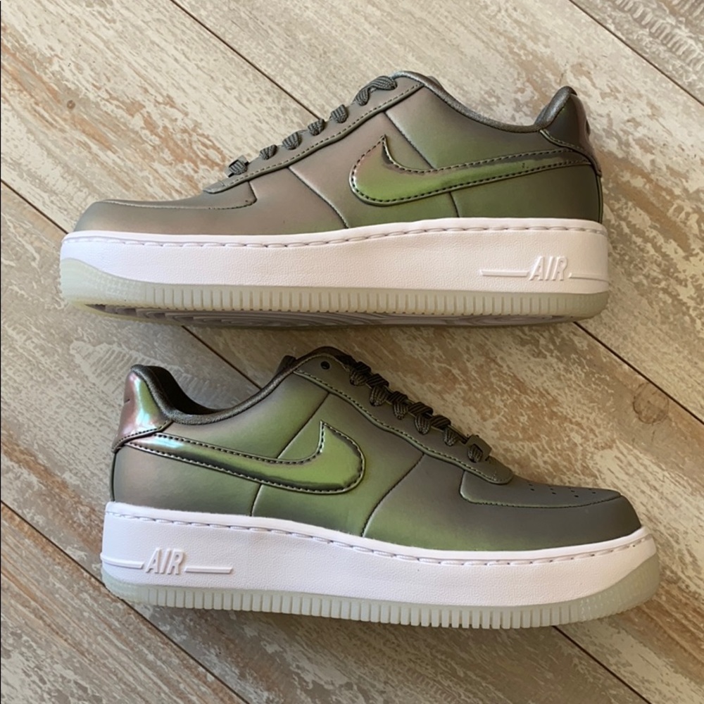 NWT Nike Air Force 1 Upster LX - Picture 5 of 10
